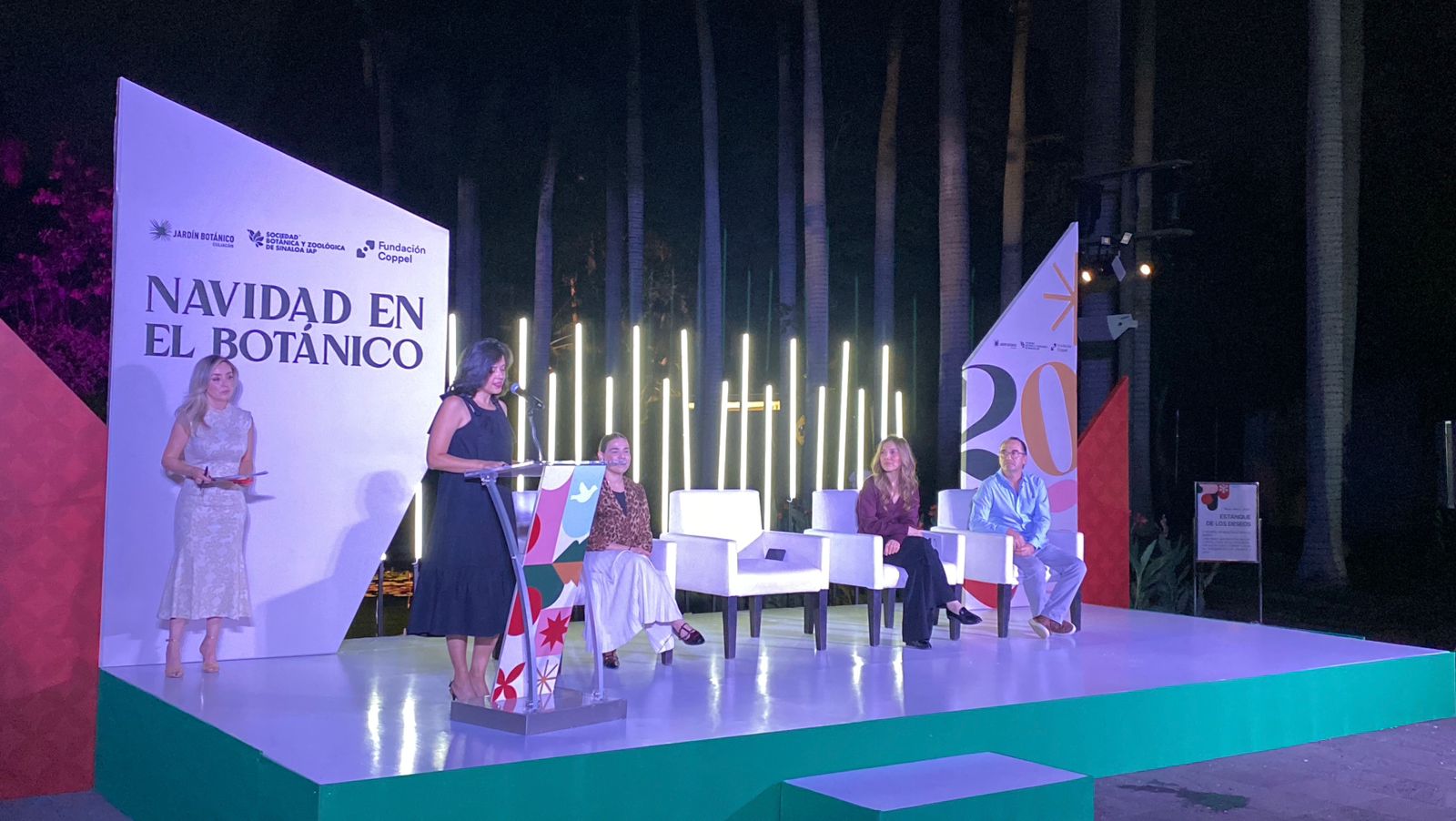 Encendido de luces navideñas en el Jardín Botánico de Culiacán, Sinaloa