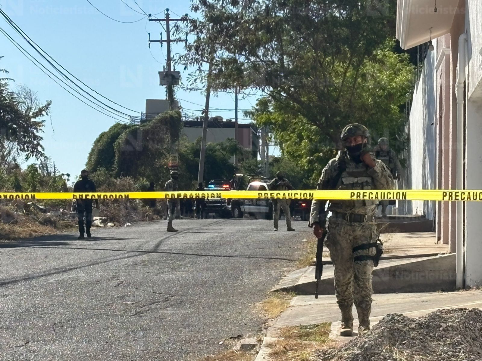 Localizan un cadáver envuelto en una cobija en Colinas de San Miguel de Culiacán