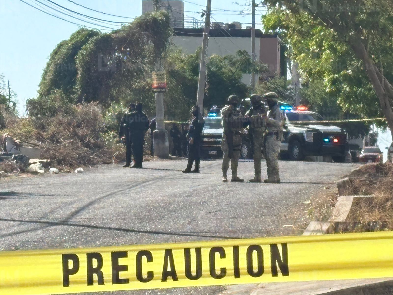 Localizan un cadáver envuelto en una cobija en Colinas de San Miguel de Culiacán