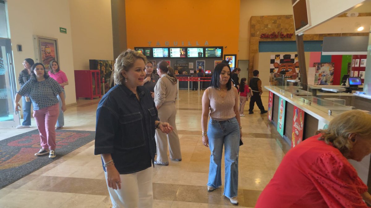 eneyda rocha con niños con autismo el circulo del cine azul