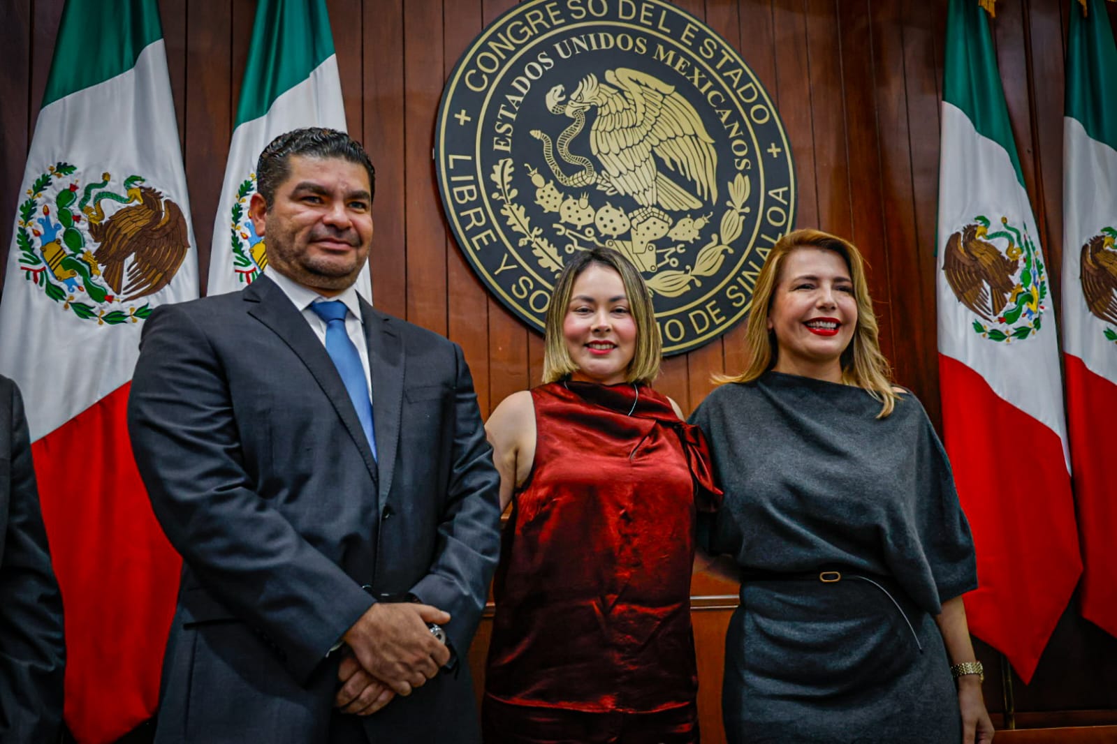 Yeraldine Bonilla entrega al Congreso de Sinaloa el IV Informe de Gobierno de Rubén Rocha