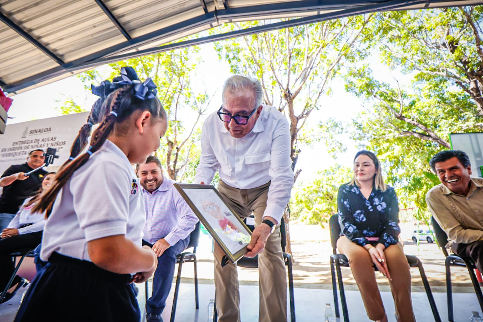 entrega de aulas en jardin de niños enriqueta cota valdez badiraguato cuadro