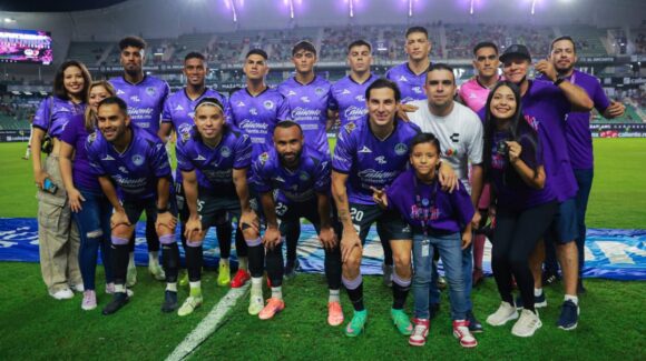 “Ya no se puede ir uno de vacaciones”, con humor Mazatlán FC reacciona a rumores de venta al Atlante
