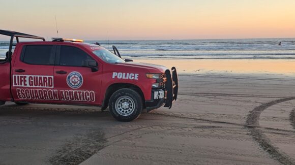 Continúa la búsqueda de dos jóvenes desaparecidos en playas de la Isla de la Piedra, en Mazatlán, Sinaloa