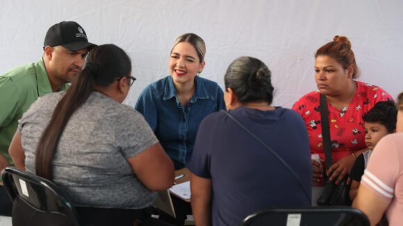 Realizan la jornada “Contigo Mazatlán” en la colonia Francisco Villa; hubo 94 solicitudes