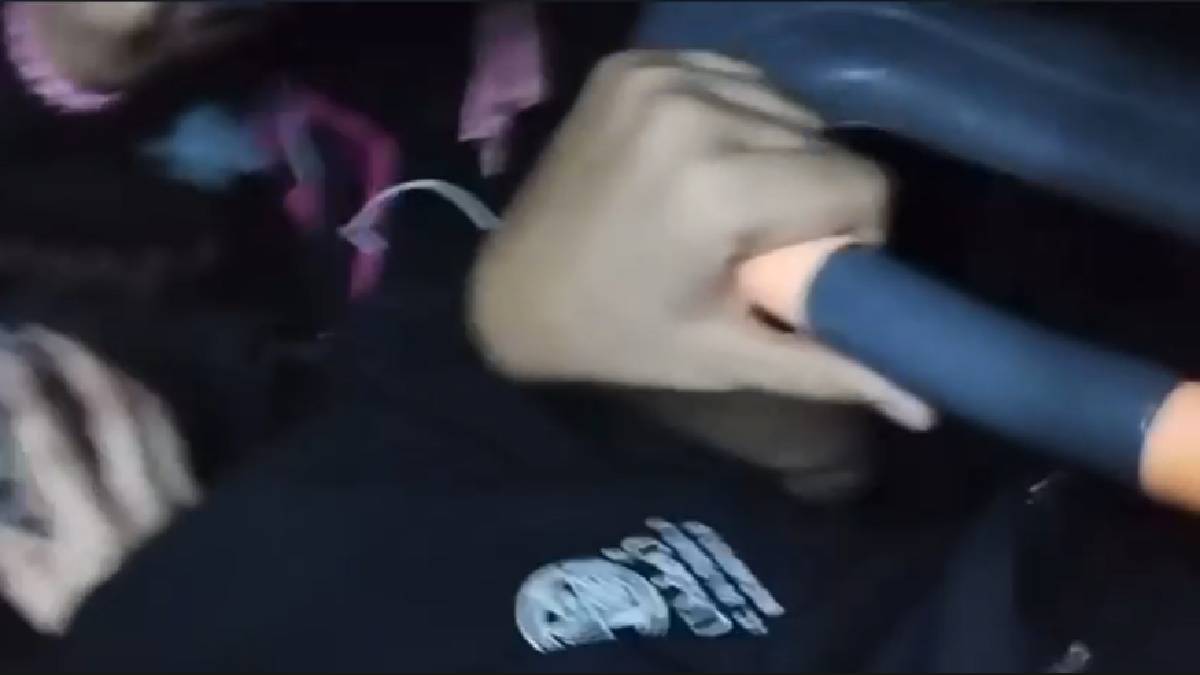 estudiante bajado por chofer de transporte publico