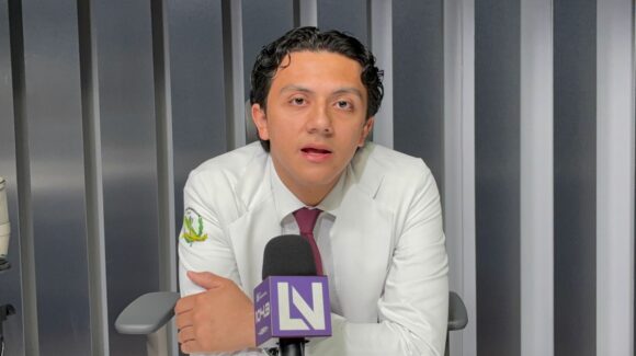 Estudiante de Medicina en la UAS de Los Mochis busca apoyo para representar a Sinaloa en Congreso Internacional de Neurocirugía en Dubái