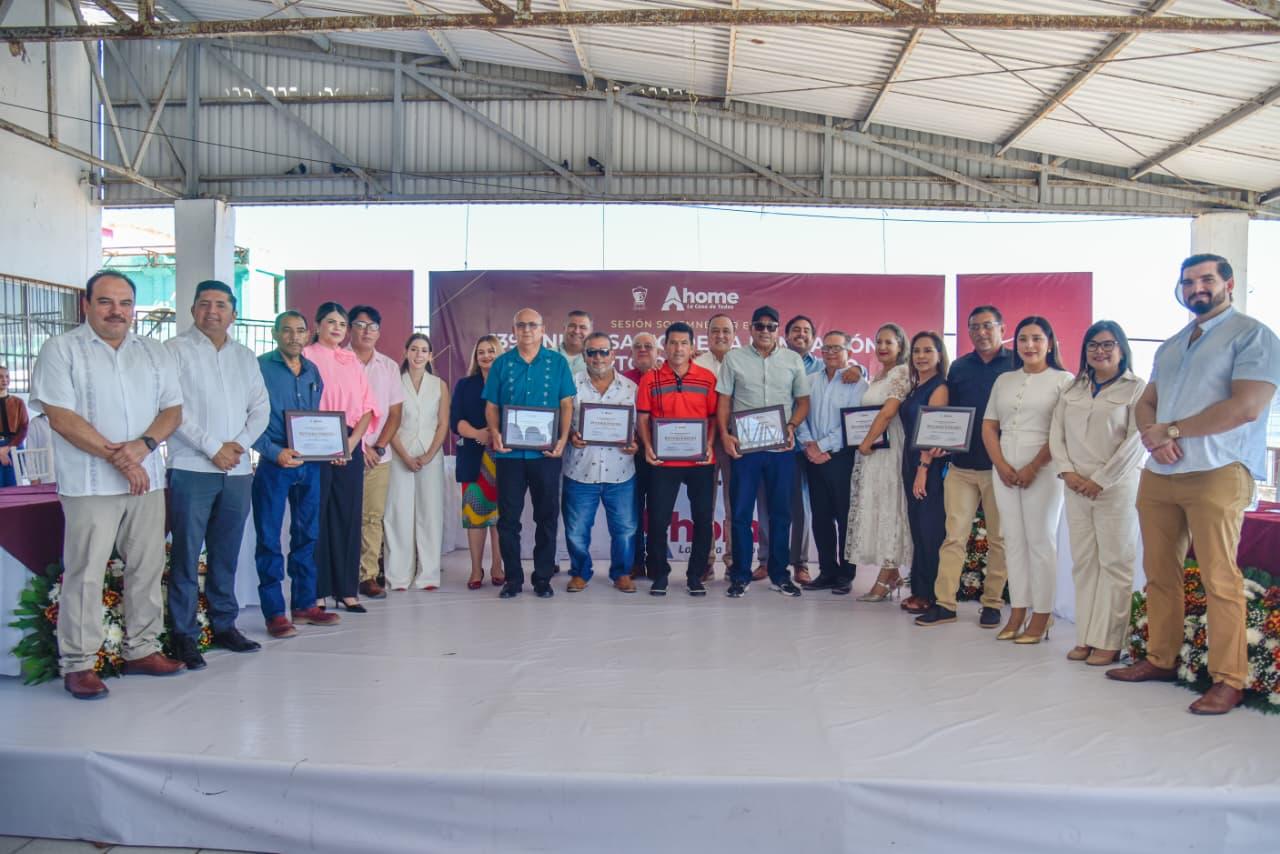 Reconoce a ciudadanos ejemplares en marco de 139 aniversario de Topolobampo en Ahome, Sinaloa