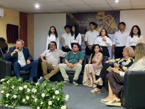 Rinden tributo a Élmer Mendoza en arranque de la Feria del Libro UAdeO Mazatlán 2025