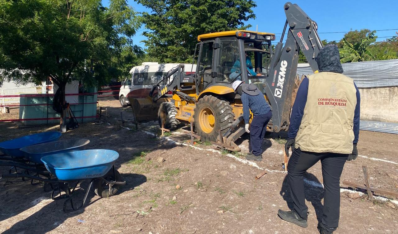 exhumacion en panteon 21 de marzo en culiacan sinaloa