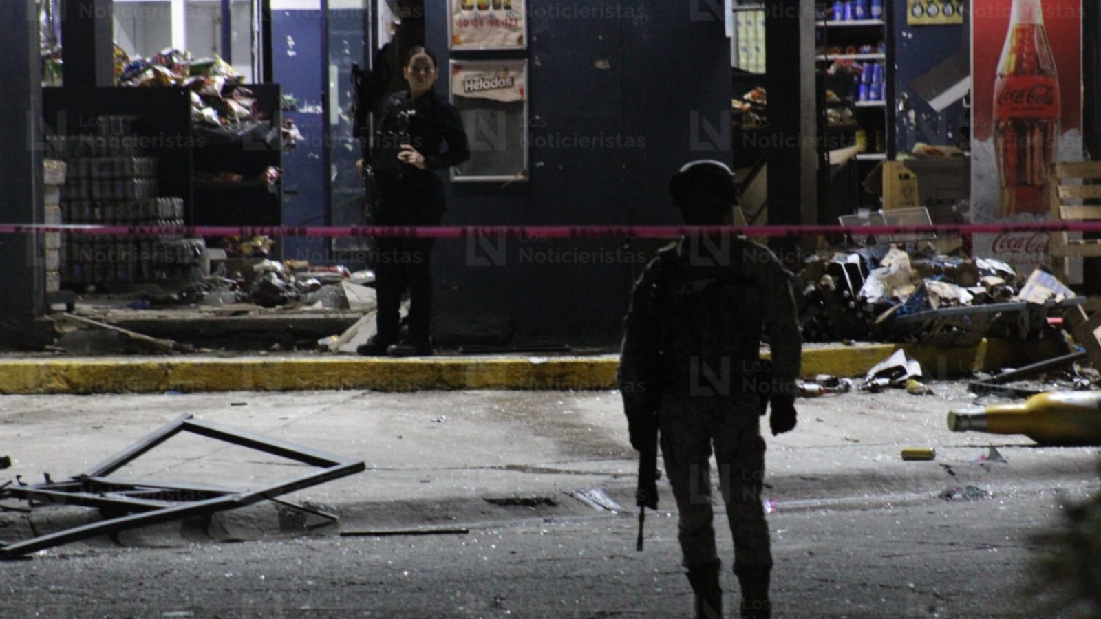Explosión destroza expendio de cerveza en Mazatlán