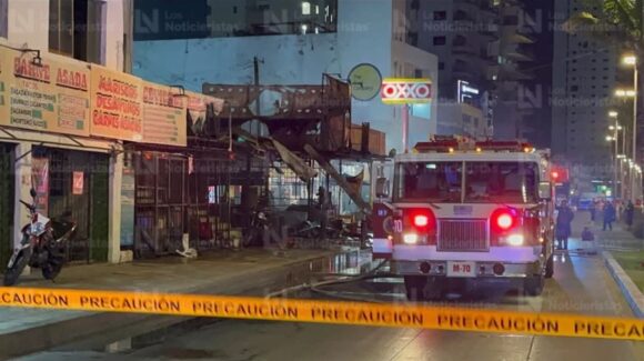 Confirman que fuga de gas causó explosión e incendio en taquería de Mazatlán, Sinaloa