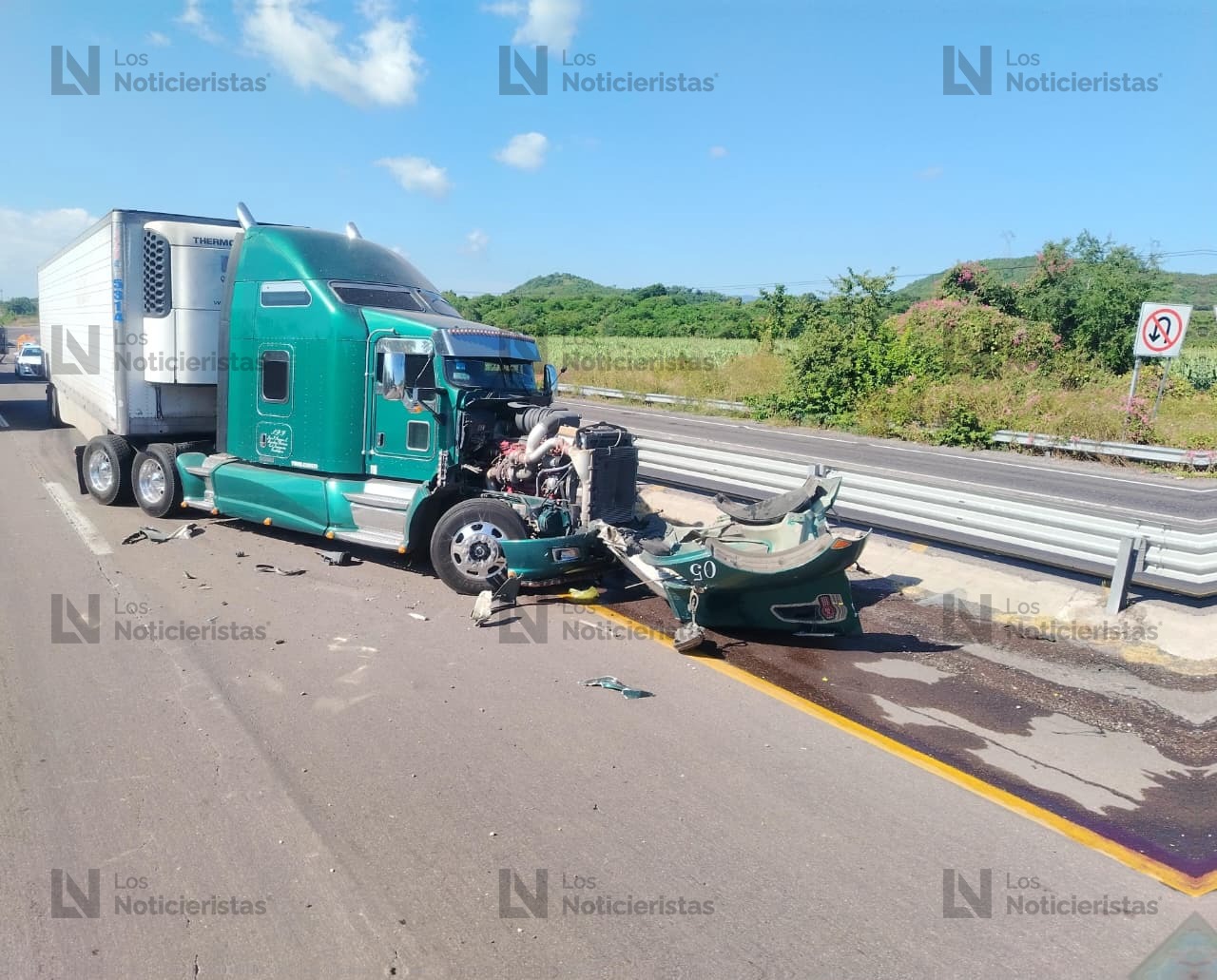 Accidente autopista Mazatlán-Tepic en Escuinapa