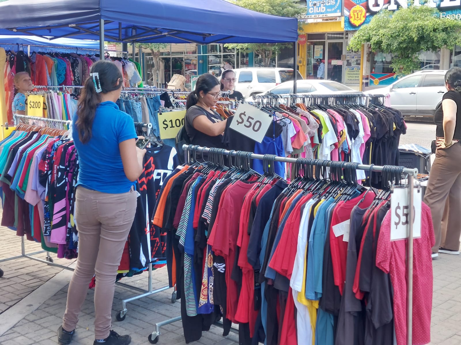 Festival de las Liquidaciones en Guamúchil, Sinaloa