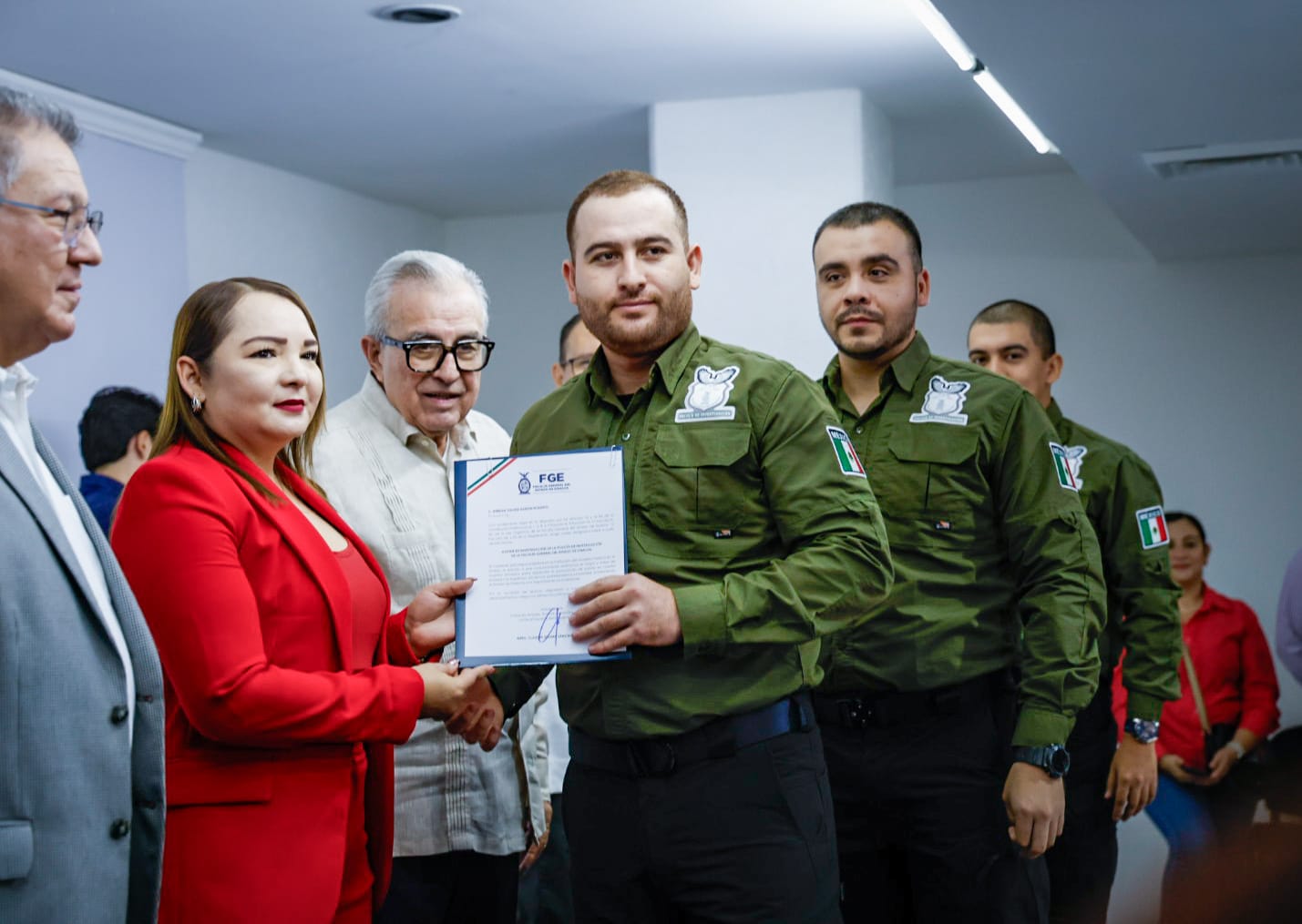 entrega de nombramientos a Ministerios Públicos, Policías de Investigación y Peritos