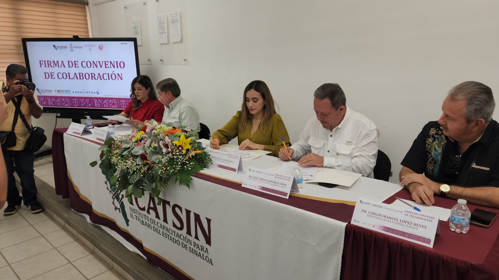 Icatsin, Codesin Y Canacintra Guasave firman convenio