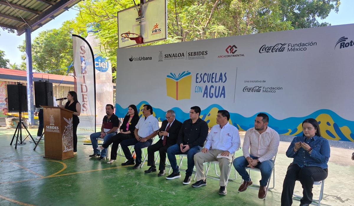 Fundación Coca-Cola México entrega sistema de captación de agua de lluvia a primaria de Culiacán