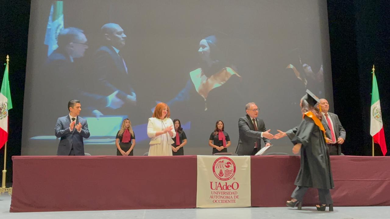 Graduados UAdeO Los Mochis