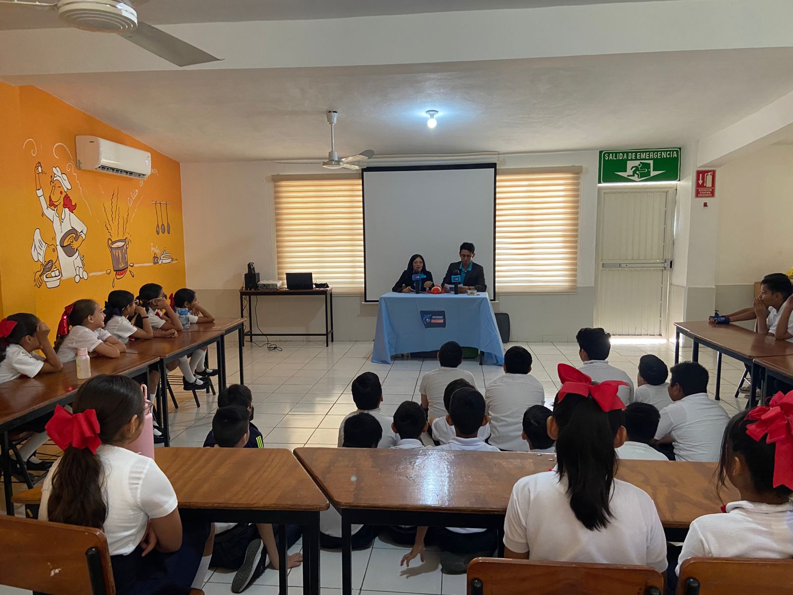El Gran Acuario Mazatlán lleva el programa ‘El Océano va a tu escuela’