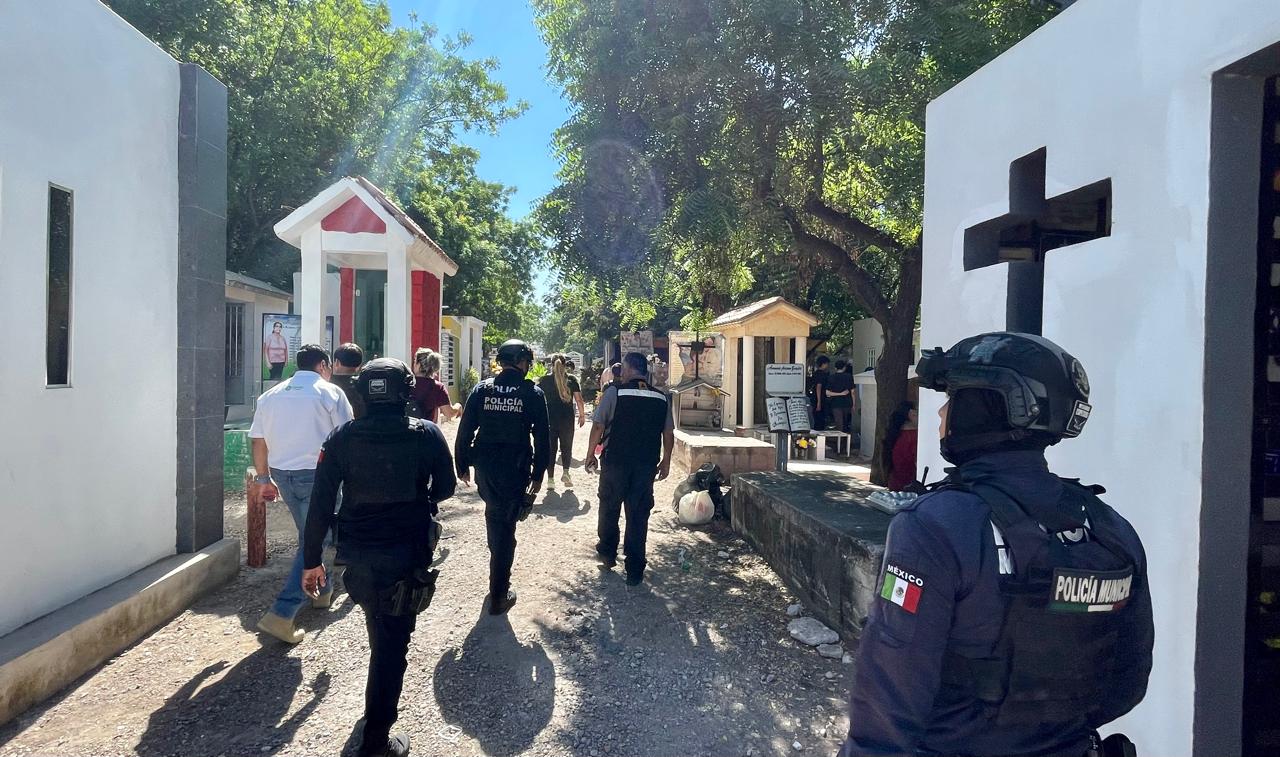 gran afluencia en los panteones de culiacan