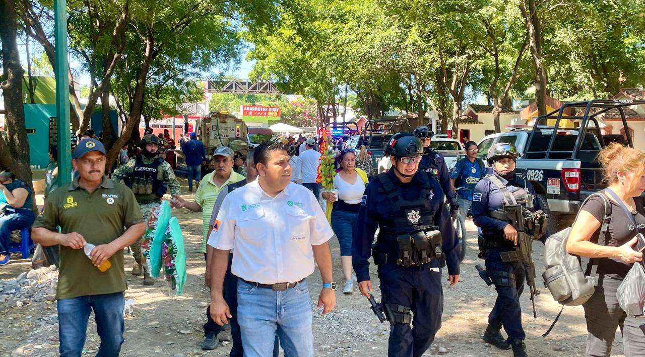 gran afluencia en los panteones de culiacan