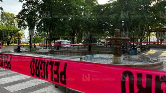 Localizan a adulto mayor con un balazo en la cabeza en la plazuela 27 de Septiembre de Los Mochis, Sinaloa