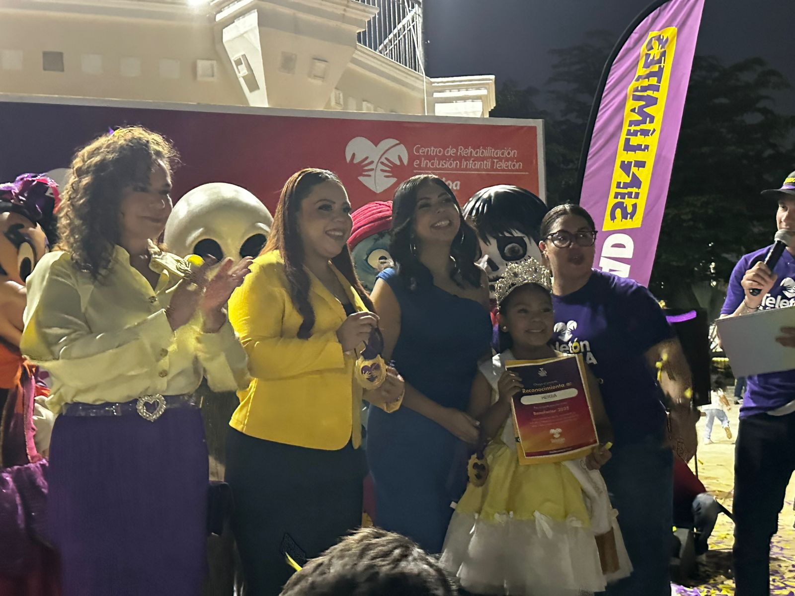 Hersa Corporativo recibe medalla y reconocimiento Teletón en Mazatlán