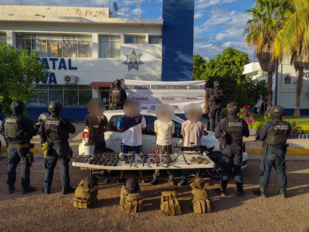 Hombres armados detenidos en Valle Alto, Culiacán, Sinaloa