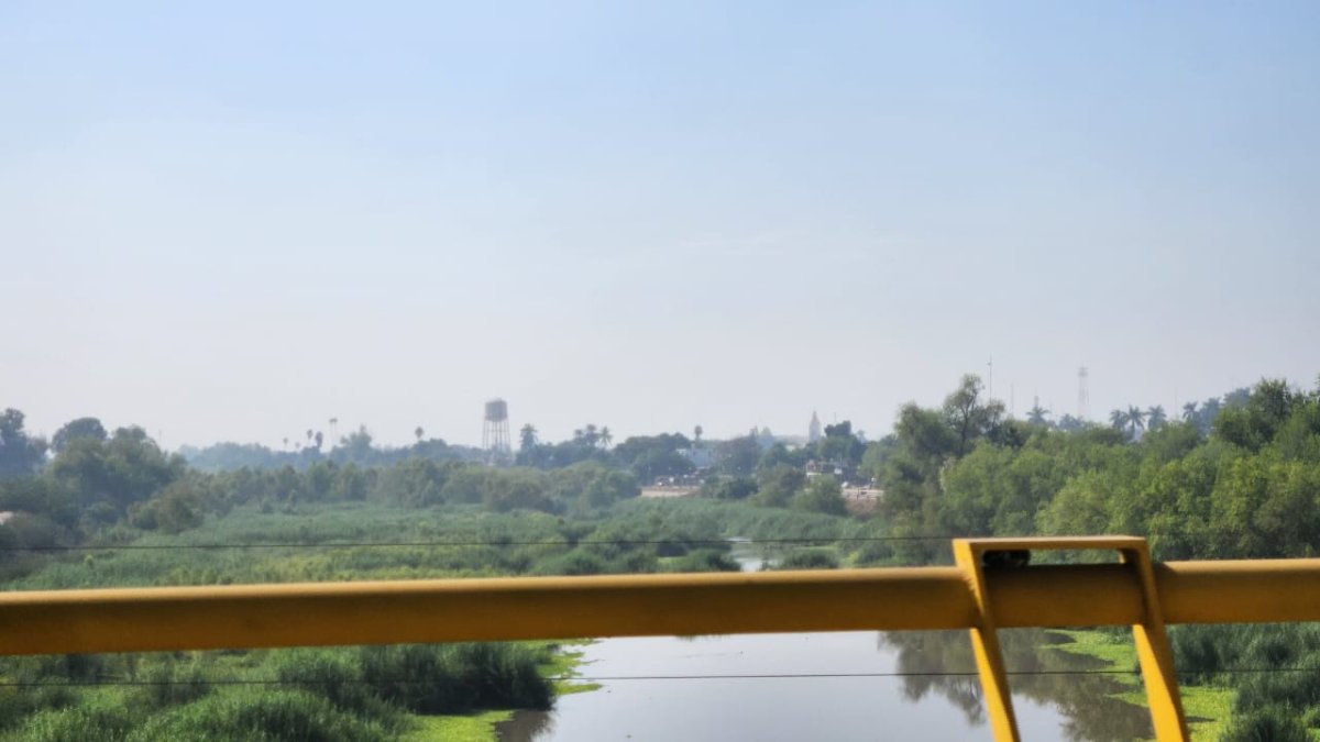 humo por quema de basura y soca en Guasave