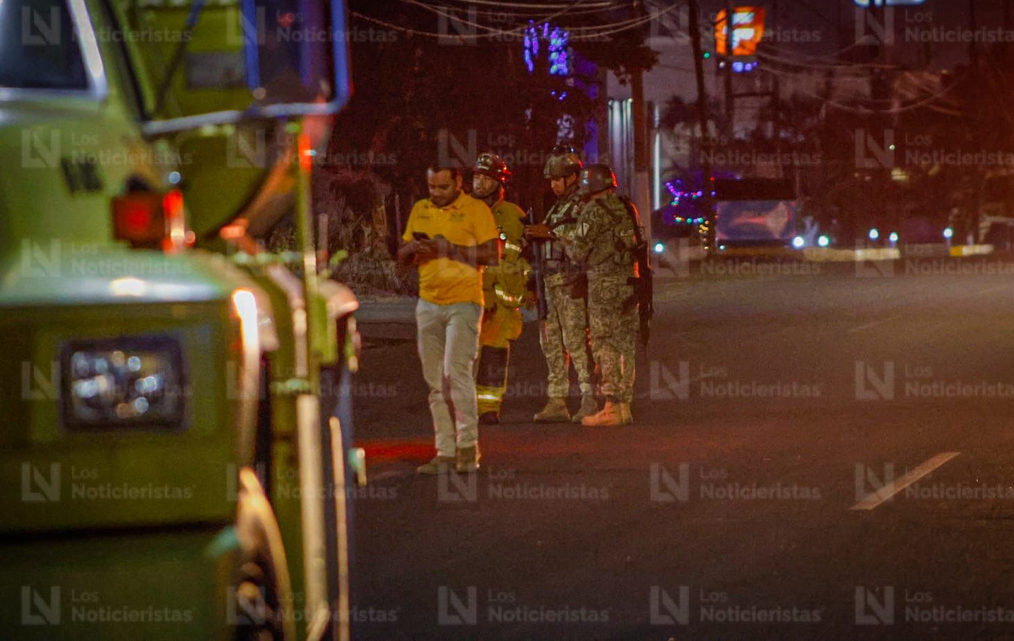 Incendio en lote de carros "Elite Motors Sports", en Culiacán