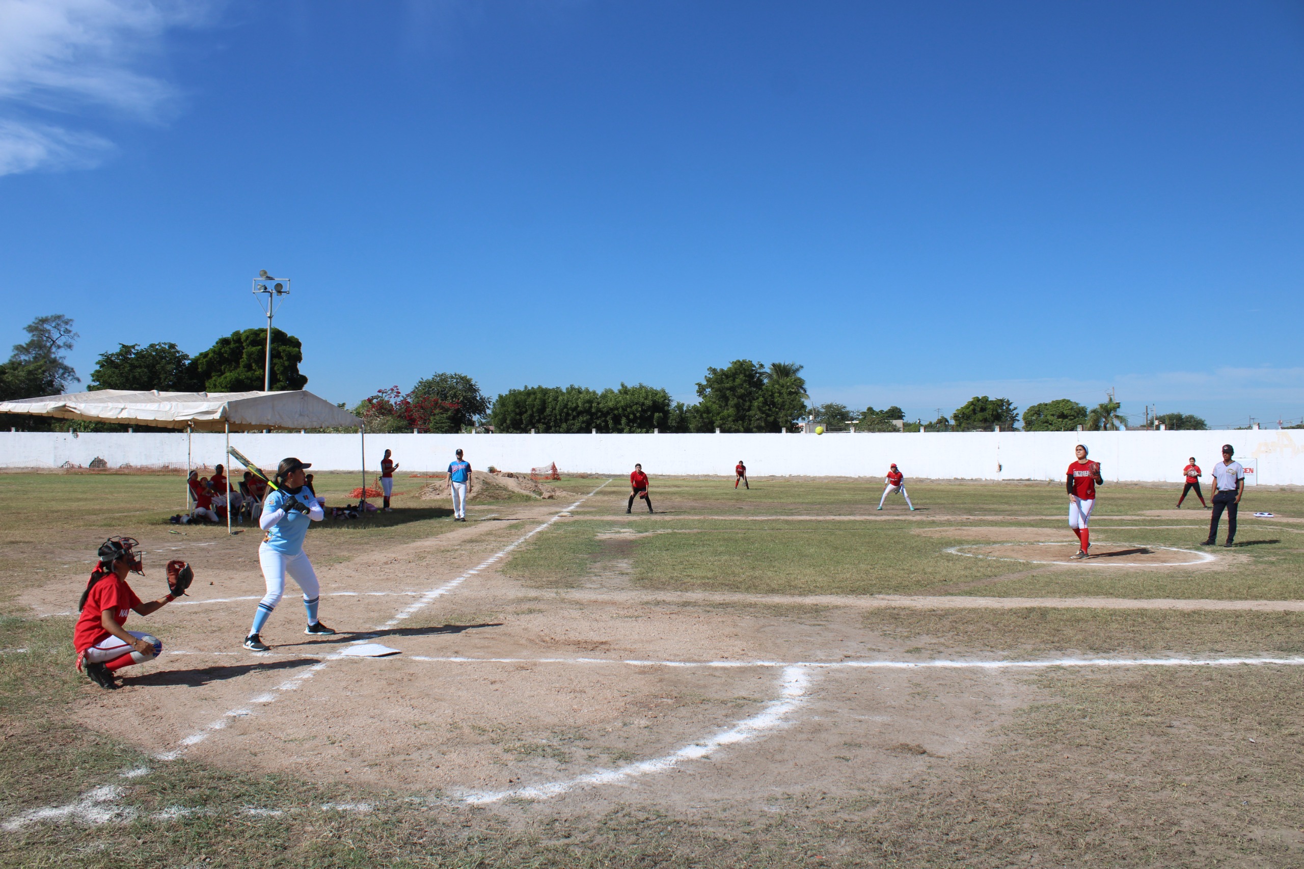 Inicia el torneo de softbol Copa Jorge Rosario Bojórquez Berrelleza, en Navolato