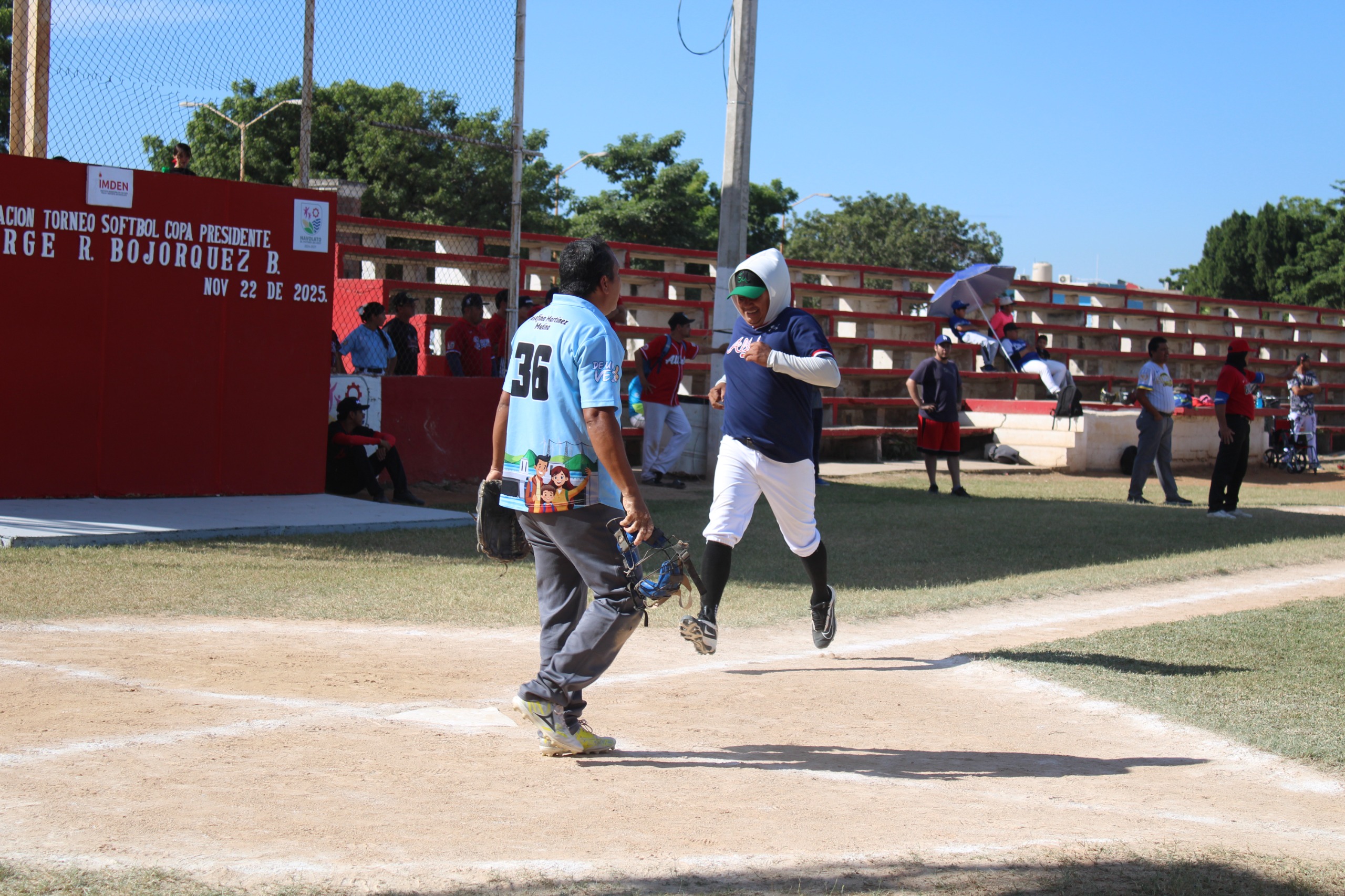 Inicia el torneo de softbol Copa Jorge Rosario Bojórquez Berrelleza, en Navolato