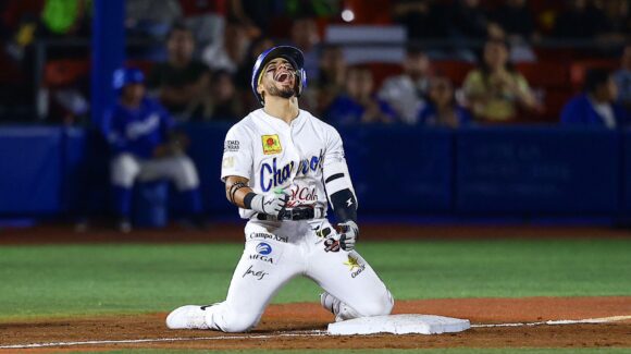 ¡Histórico! Jared Serna impone nuevo récord de triples en la Liga Mexicana del Pacífico