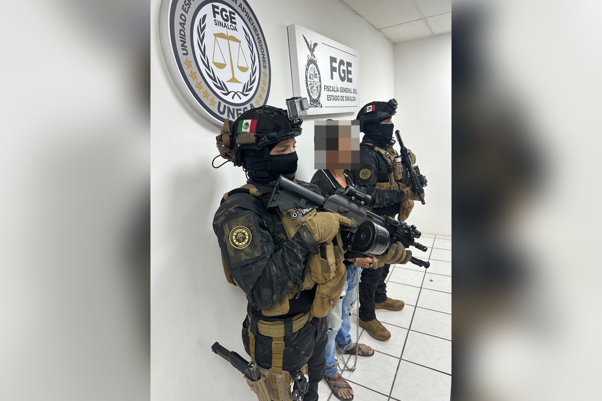 Jesús "N" presenta por agentes de la UNESA en la FGE de Sinaloa