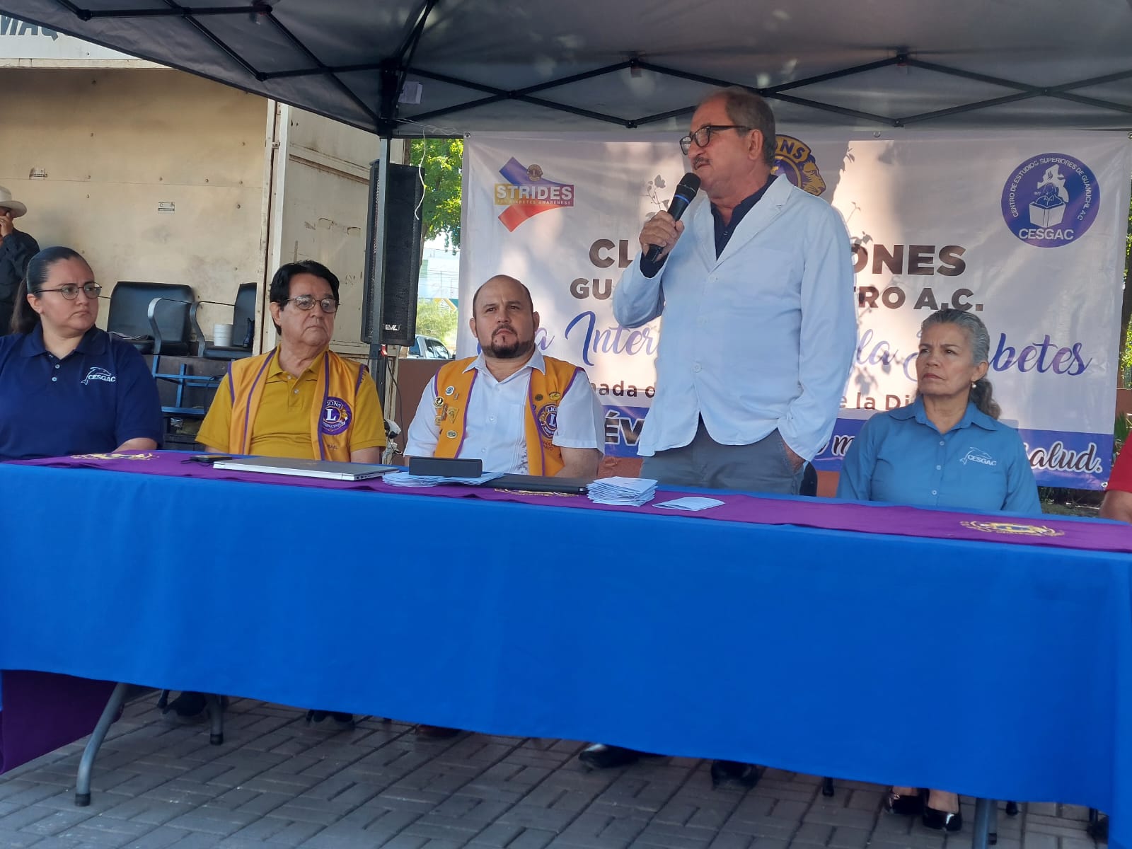 Jornada de detección de glucosa del Club de Leones en Guamúchil