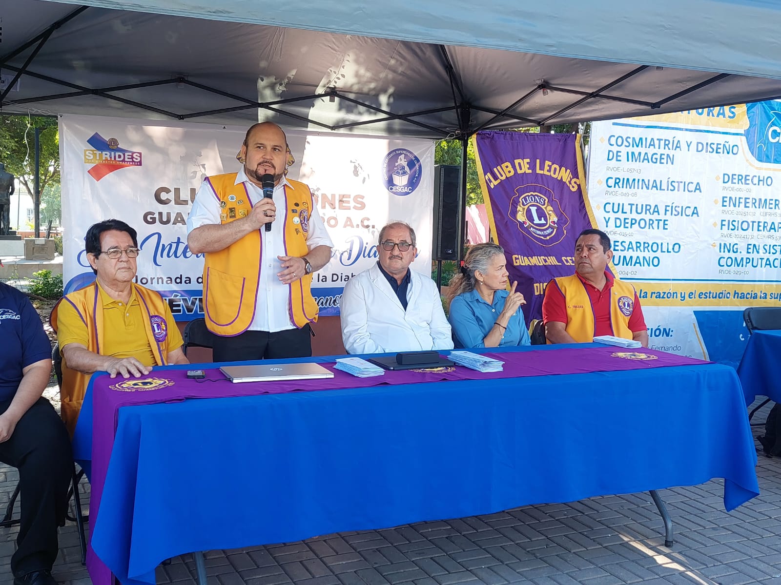 Jornada de detección de glucosa del Club de Leones en Guamúchil