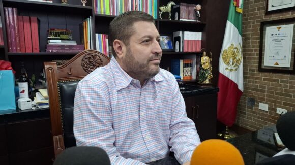 Más de 700 personas se han desplazado por inseguridad en la zona serrana de Badiraguato, Sinaloa: Alcalde