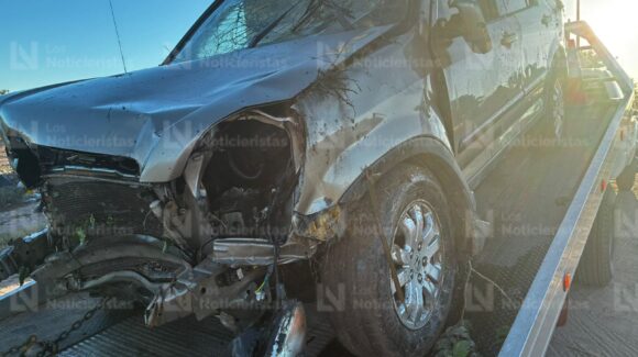 Joven pierde la vida tras caer en su camioneta dentro del canal en el ejido 1 de Mayo en Ahome, Sinaloa