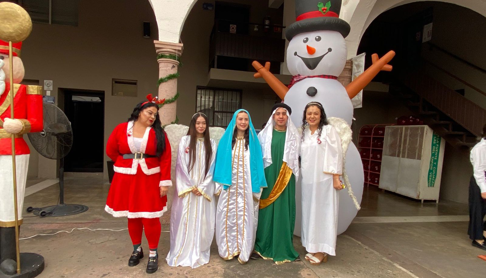 kuroda anuncia su tradicional desfile navideño