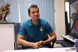 León Espinoza