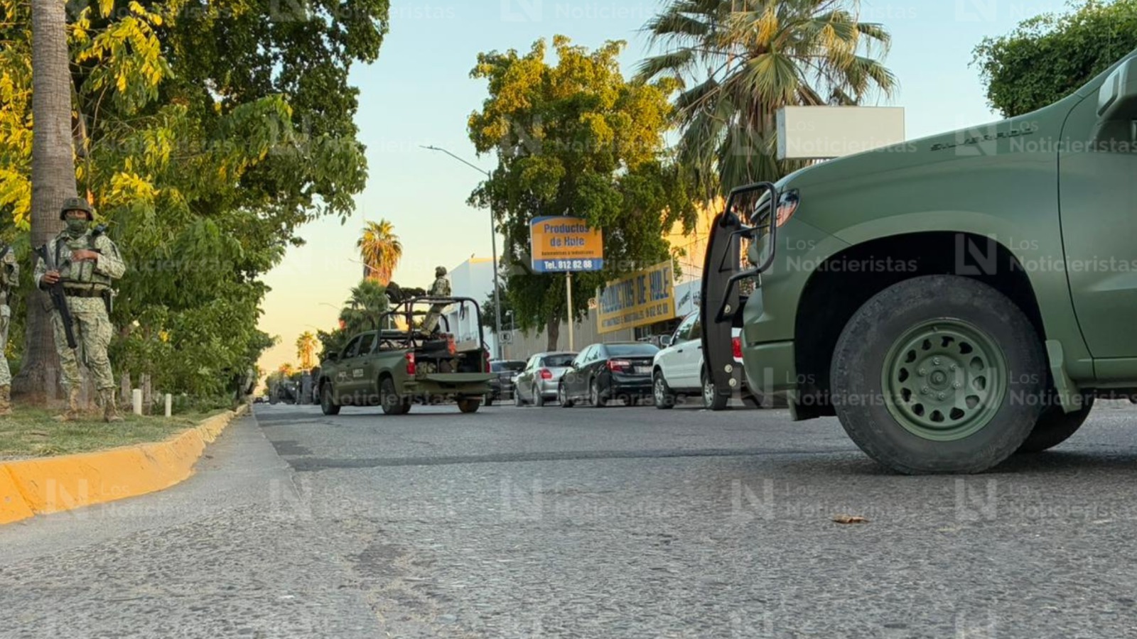 Llegan sujetos que fueron detenidos en La Brecha a la FGR de Los Mochis