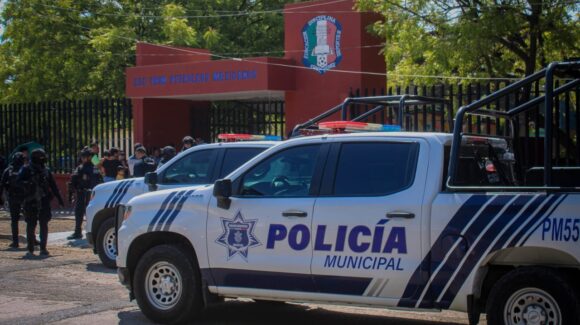 ¡Estaba dentro de los baños! Localizan arma de fuego en tienda de conveniencia de Mazatlán, Sinaloa