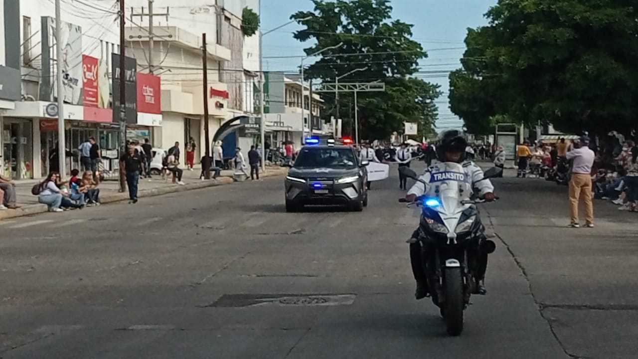 Desfile por el 115 aniversario de la Revolución Mexicana en Los Mochis