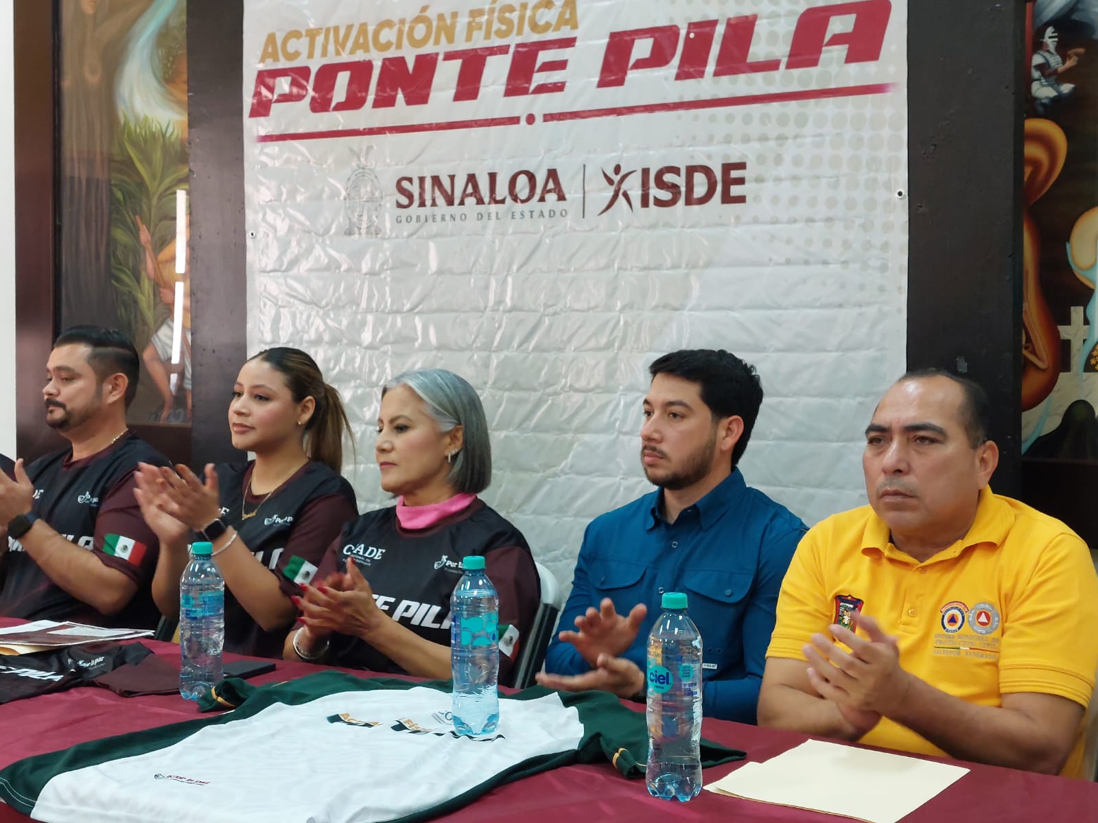 rueda de prensa de la carrera pedestre Ponte Pilas en Guamúchil