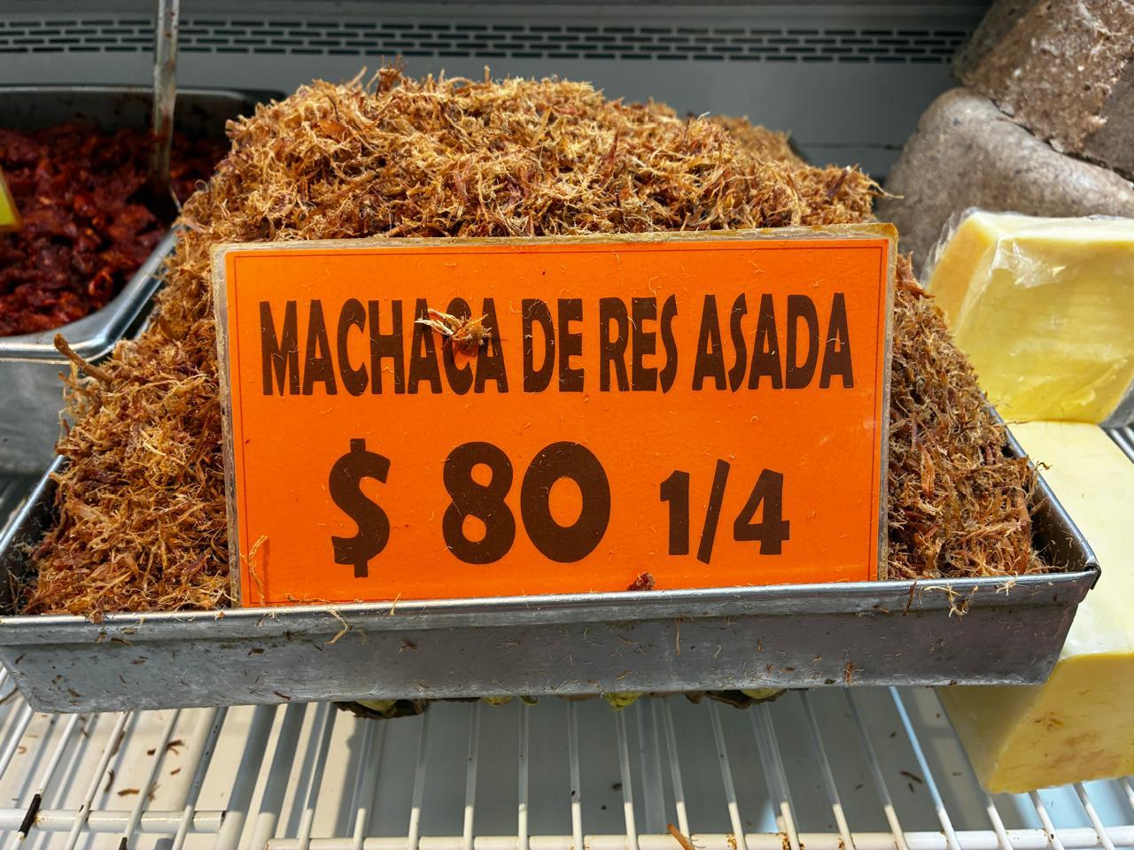 Machaca de res en mercado Pino Suárez, en Mazatlán