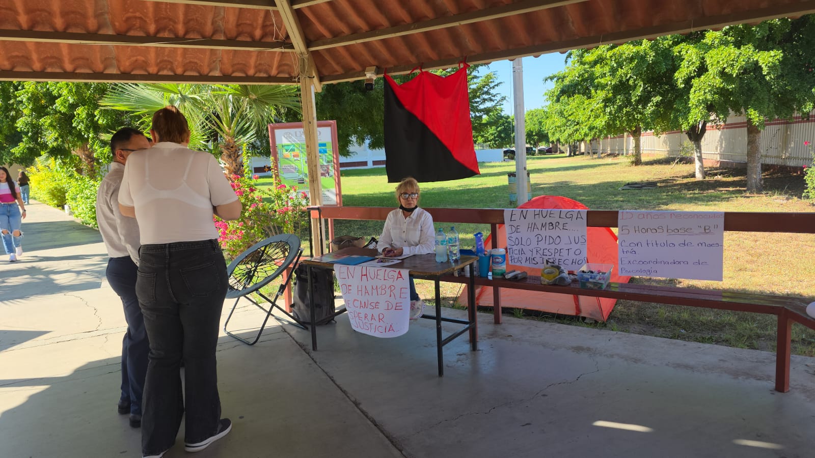 maestra de la uadeo en huelga de hambre en culiacan lugar