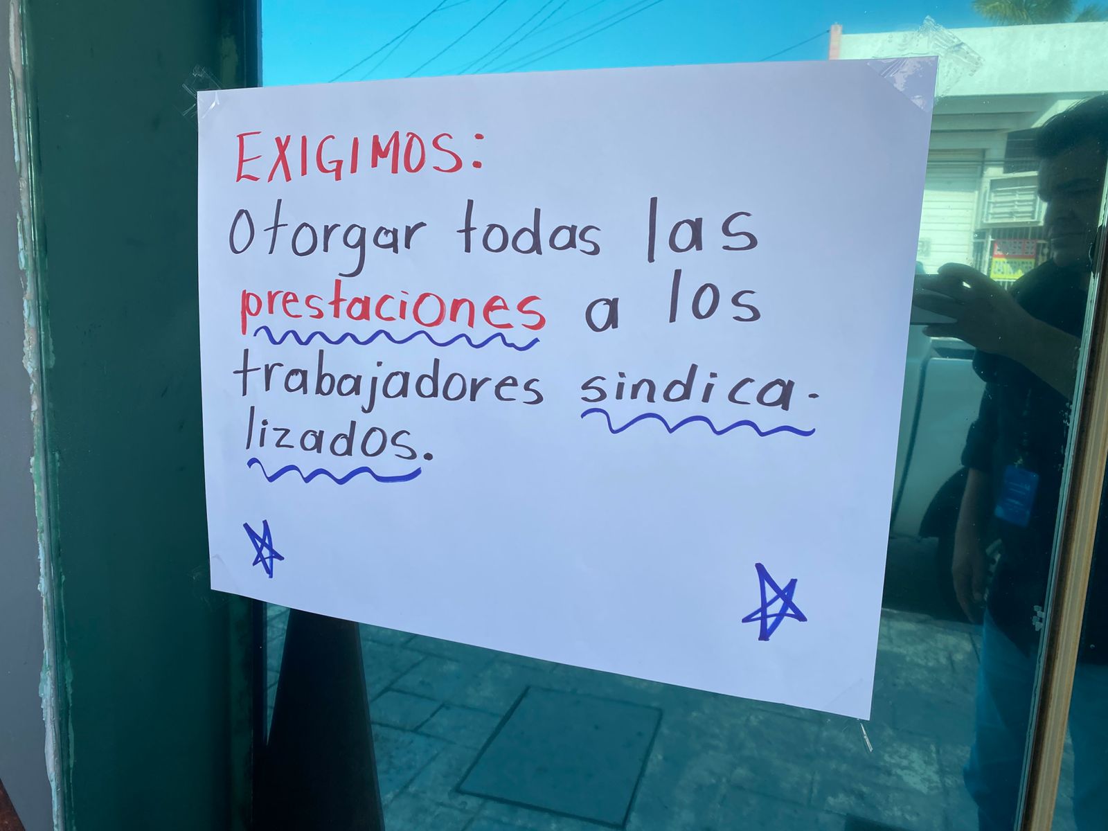 Con manifestación trabajadores de Conafe Sinaloa reclaman cumplimiento de prestaciones laborales