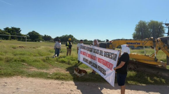 Pese a demandas y amenazas vecinos de Ampliación Praderas se mantienen firmes en defensa de terrenos en Los Mochis