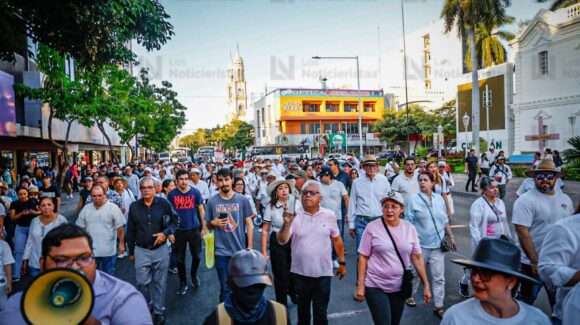 La Generación Z alza la voz en Culiacán, Sinaloa; jóvenes se suman a manifestación nacional por la paz