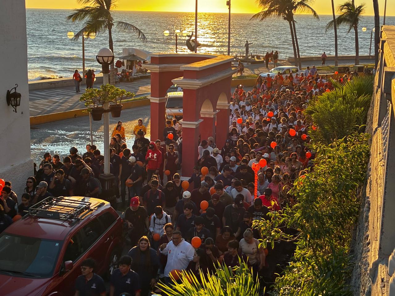 Marcha en Mazatlán, Sinaloa, en el marco del Día Internacional de la Eliminación de la Violencia contra las Mujeres